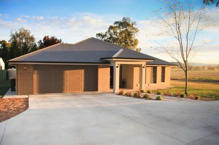 19B Alexander Street, Bathurst NSW 2795