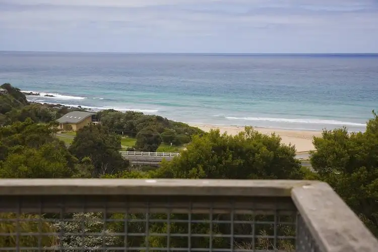 13 Riverside Drive, Wye River VIC 3221