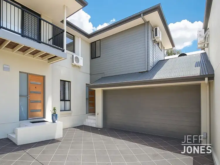 Main view of Homely townhouse listing, 3/24 Kennington Road, Camp Hill QLD 4152