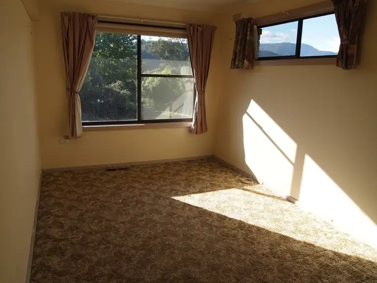 Sixth view of Homely house listing, 8 Dallas Court, Bright VIC 3741