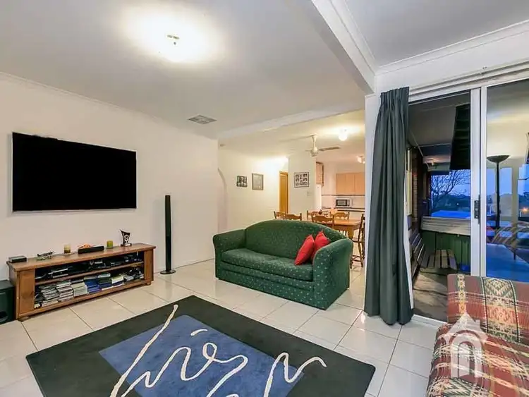 Second view of Homely house listing, 6 Bramley Court, Huntfield Heights SA 5163