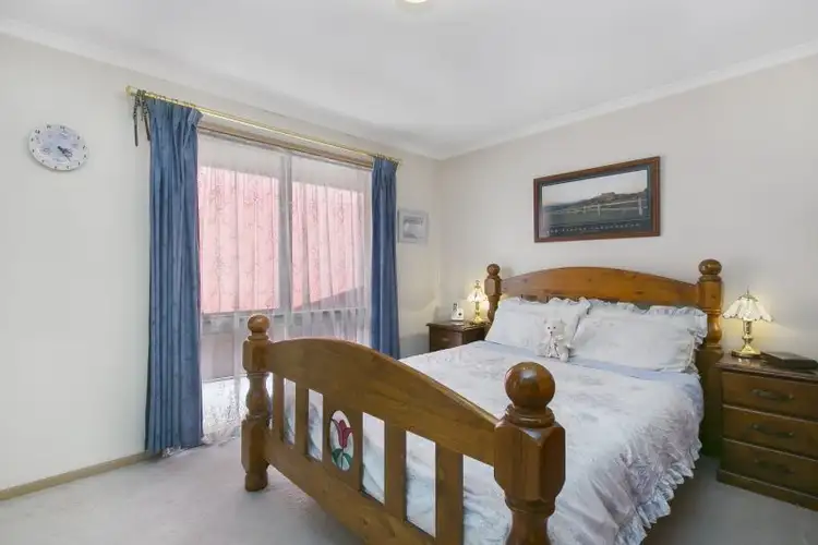 Sixth view of Homely house listing, 8 CANDYTUFT CLOSE, Cranbourne North VIC 3977