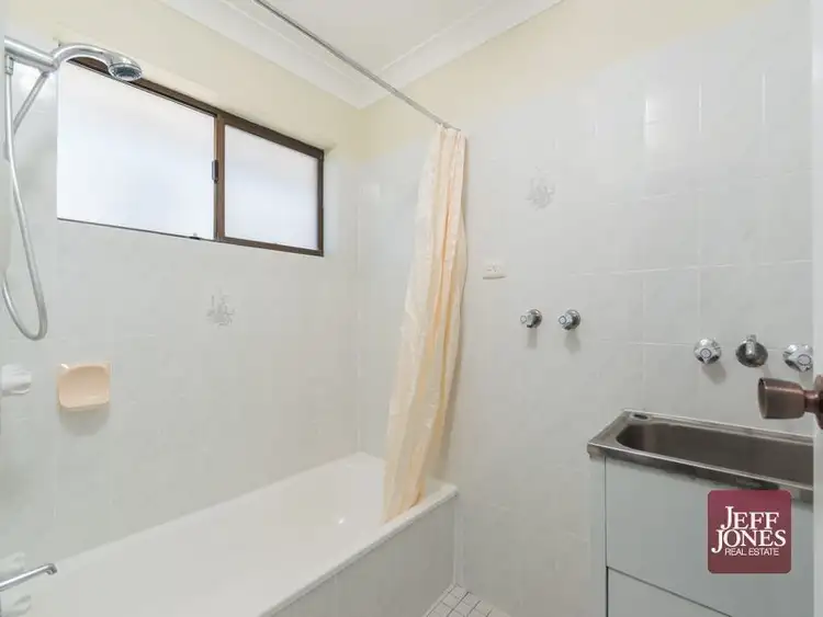 Sixth view of Homely unit listing, 5/233 Cavendish Road, Coorparoo QLD 4151