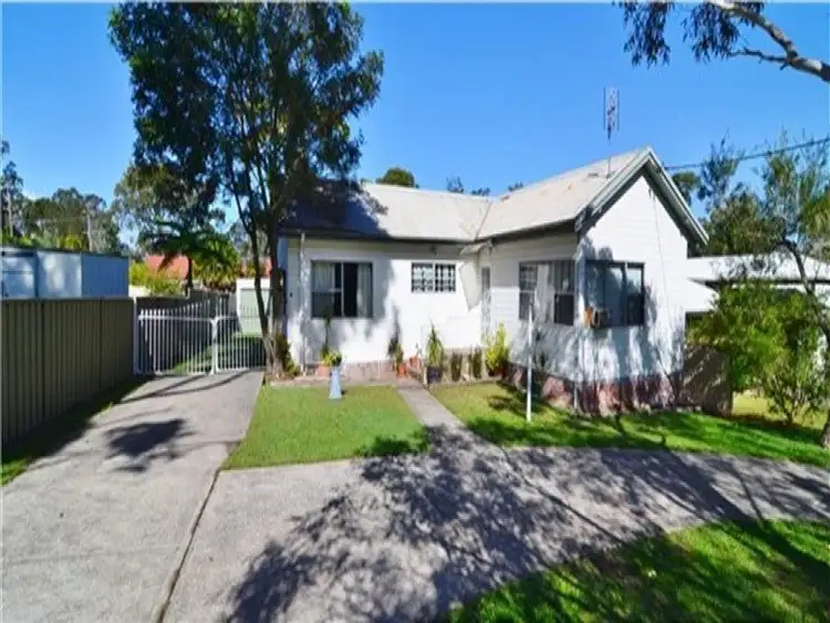 4 Moola Road, Buff Point NSW 2262
