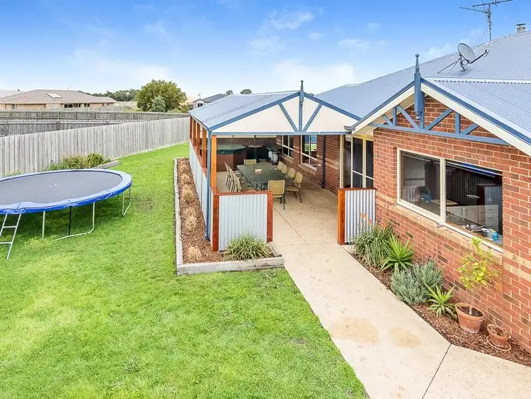Seventh view of Homely house listing, 11 County Close, Koo Wee Rup VIC 3981