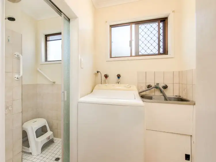 Seventh view of Homely unit listing, 1/4 Drambuie Court, Kippa-ring QLD 4021