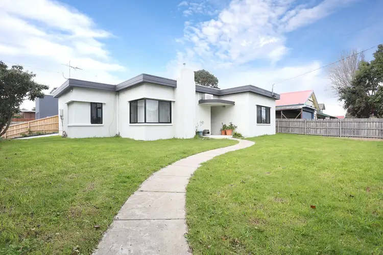 156 Warrigal Road