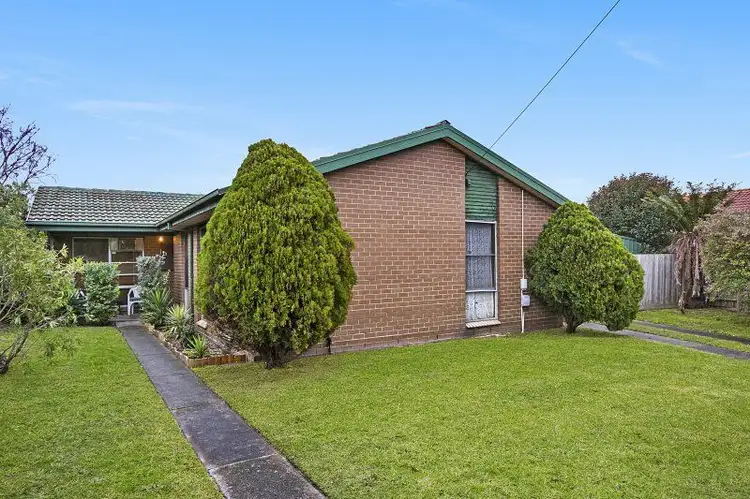 7 WALLACE ROAD, Cranbourne VIC 3977