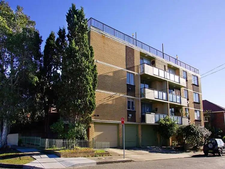 Fourth view of Homely apartment listing, 2/24-26 Warners Avenue, Bondi Beach NSW 2026