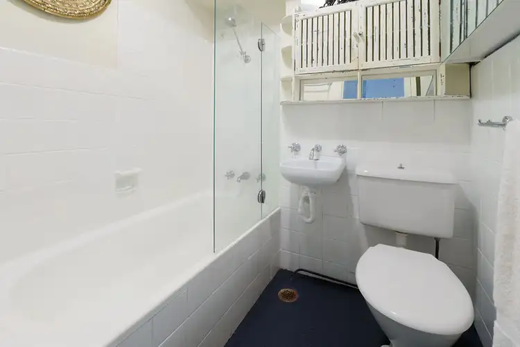 Sixth view of Homely studio listing, 3J/85 Elizabeth Bay Road, Elizabeth Bay NSW 2011
