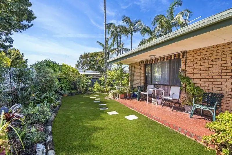 Main view of Homely villa listing, 2/38 Riviera Avenue, Tweed Heads West NSW 2485