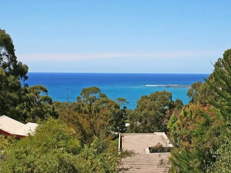 10 Normanby Terrace, Lorne VIC 3232