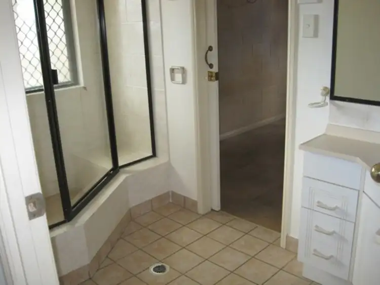 Seventh view of Homely house listing, 4 Goldfinch Court, Condon QLD 4815