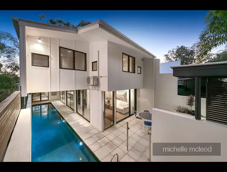 15 Central Avenue, Indooroopilly QLD 4068