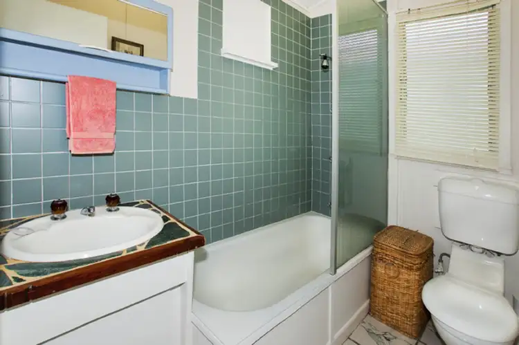 Seventh view of Homely house listing, 20 FRANK ST, Scarborough QLD 4020