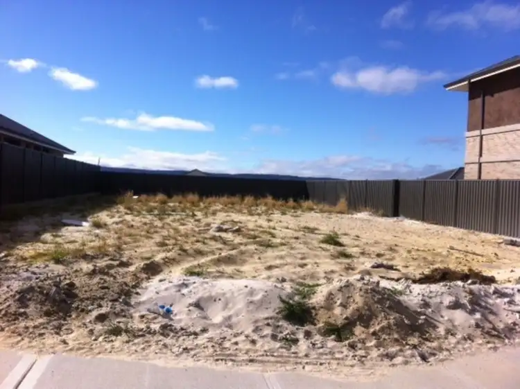 4 Lancaster Avenue, Aveley WA 6069