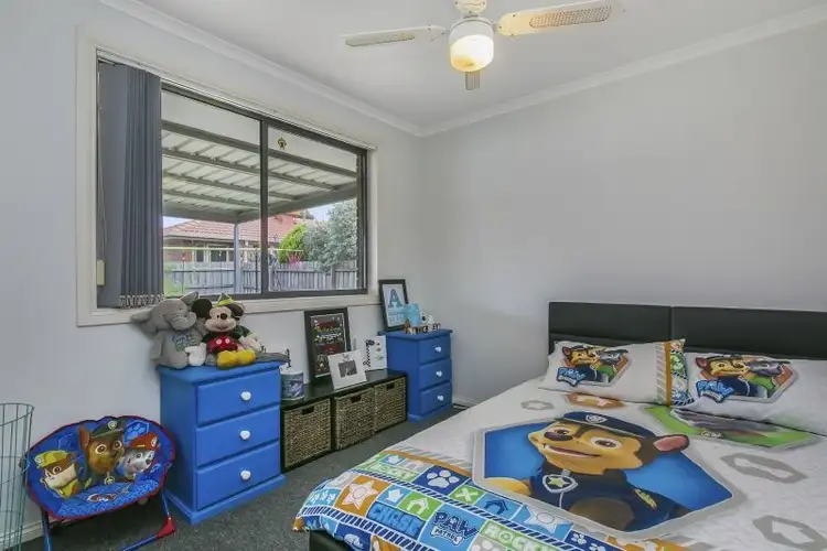 Fifth view of Homely house listing, 33 BERNBOROUGH AVENUE, Cranbourne West VIC 3977