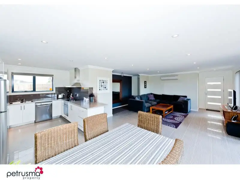 Main view of Homely unit listing, 2/49 Hance Rd, Howrah TAS 7018