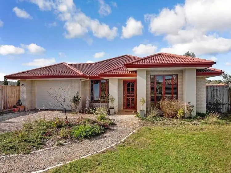 59 AUGUSTA WAY, Hidden Valley VIC 3756