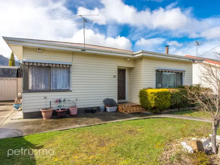 29 Fourth Avenue, New Norfolk TAS 7140