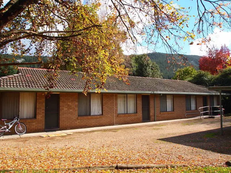 Main view of Homely block of units listing, 1-3/23 Toorak Road, Bright VIC 3741