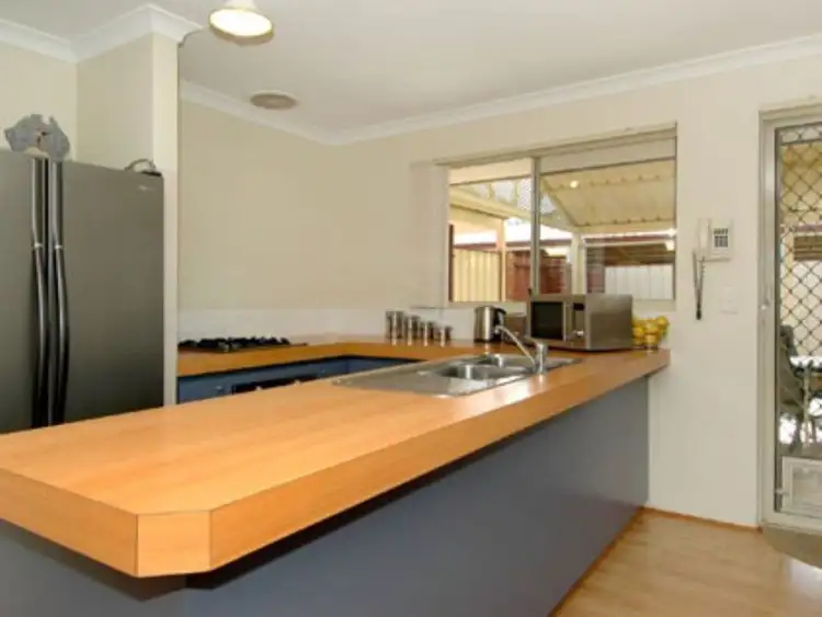 Seventh view of Homely house listing, 16 Waxflower Bend, Huntingdale WA 6110