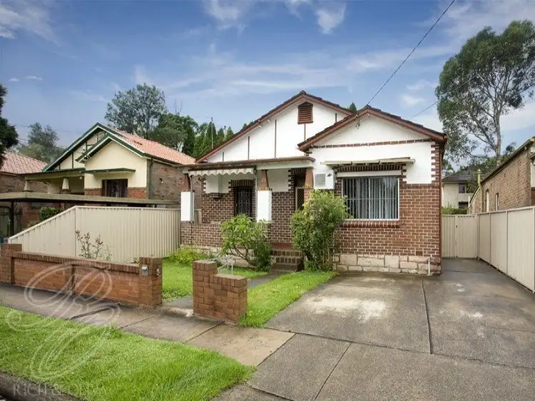 32 Cromwell Street, Croydon Park NSW 2133