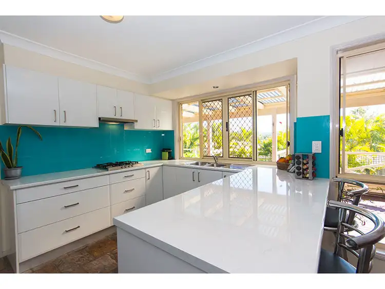 Second view of Homely house listing, 5 Macduff Court, Highland Park QLD 4211