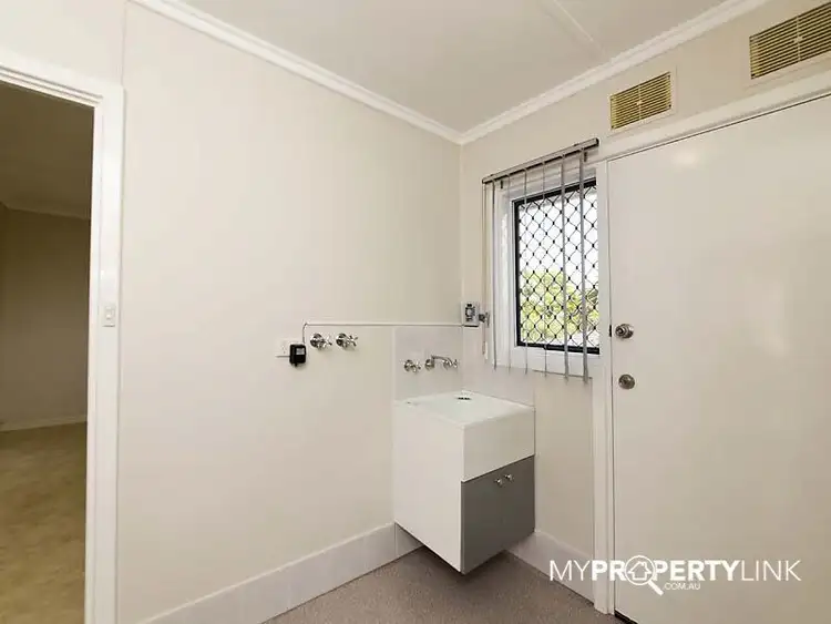 Sixth view of Homely semi-detached listing, A/26 Greville Way, Girrawheen WA 6064