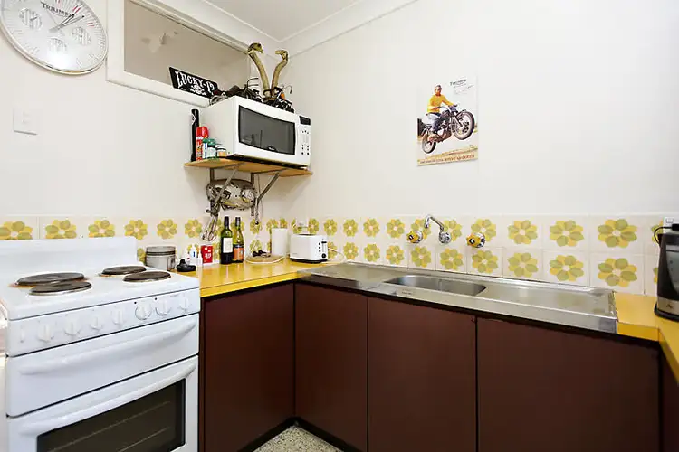 Sixth view of Homely villa listing, 6/32 Clifton Cresent, Mount Lawley WA 6050