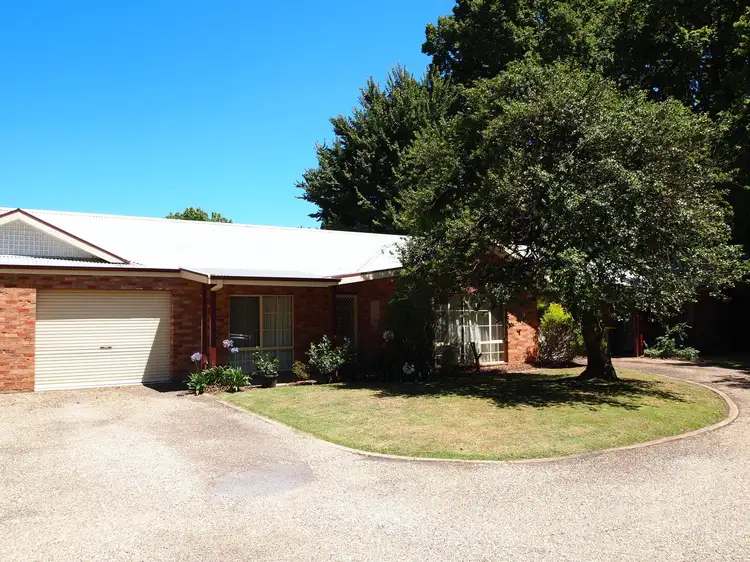 2/99 Delany Ave, Bright VIC 3741