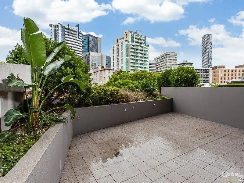 Main view of Homely apartment listing, 36/454 Upper Edward St, Spring Hill QLD 4000