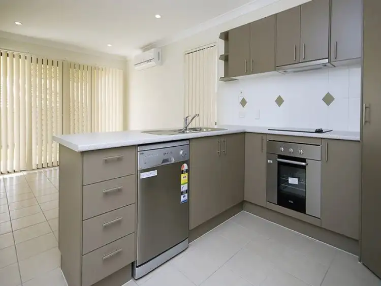 Second view of Homely house listing, 4 Daintree Pl, Springfield Lakes QLD 4300