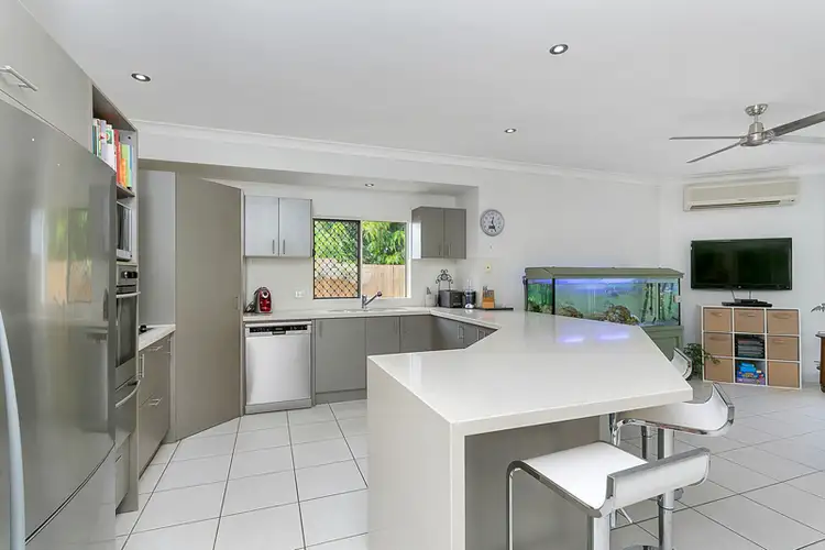 Fifth view of Homely house listing, 2 Sweetlip Close, Kanimbla QLD 4870