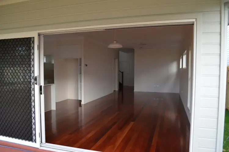 Sixth view of Homely house listing, 27 Moreton Avenue, Wynnum QLD 4178