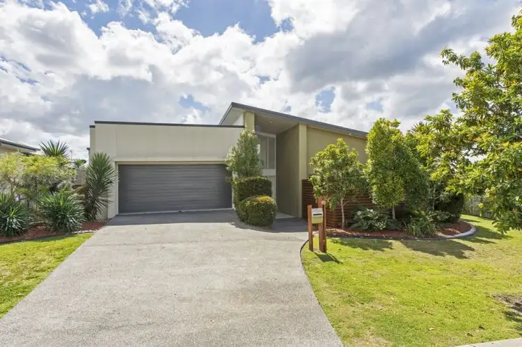 10 Scenic Crescent, Coomera QLD 4209