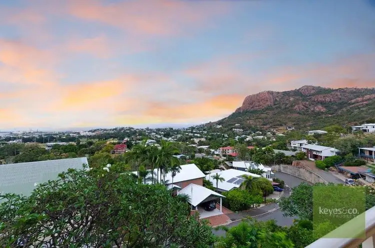 4 Hampton Court, Castle Hill QLD 4810