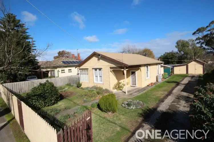 4 Charles Street, Koo Wee Rup VIC 3981