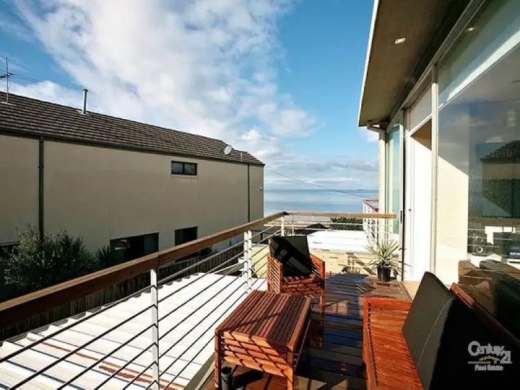 3/237 Esplanade, Altona VIC 3018