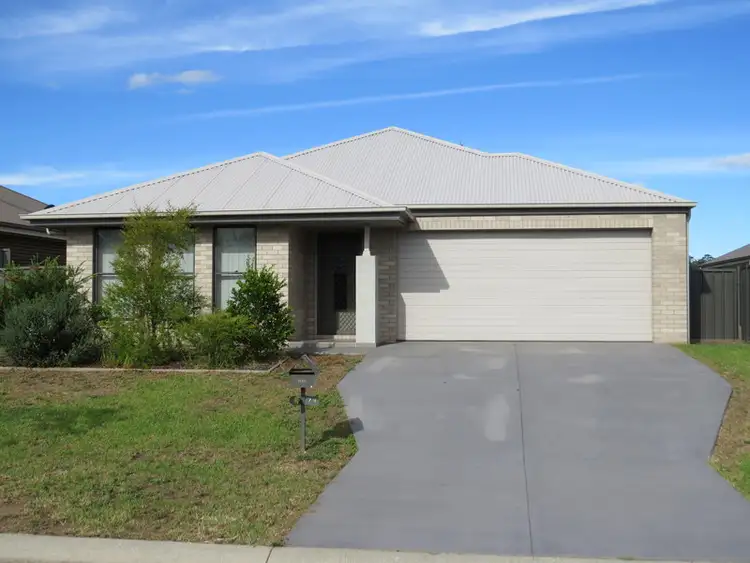 79 Niven Parade, Rutherford NSW 2320