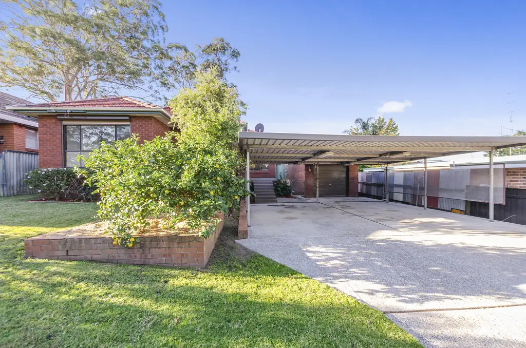 Main view of Homely house listing, 2 Satinwood Avenue, Figtree NSW 2525