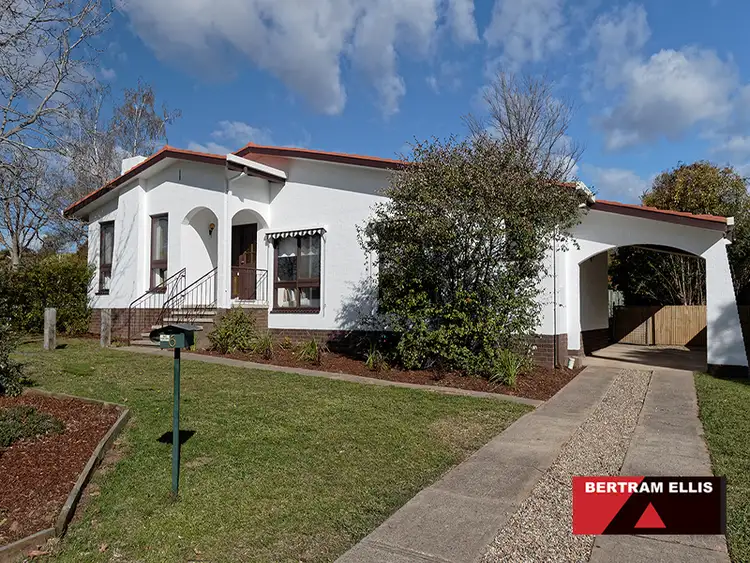 6 McCabe Crescent, Holt ACT 2615