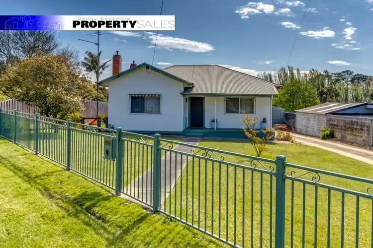 10 Coalville Road, Moe VIC 3825