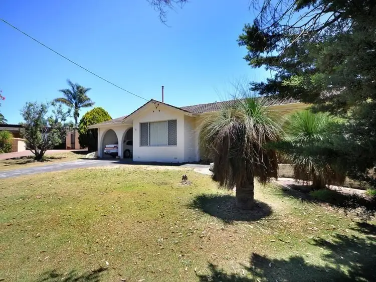 8 Bunning Court, Hamersley WA 6022