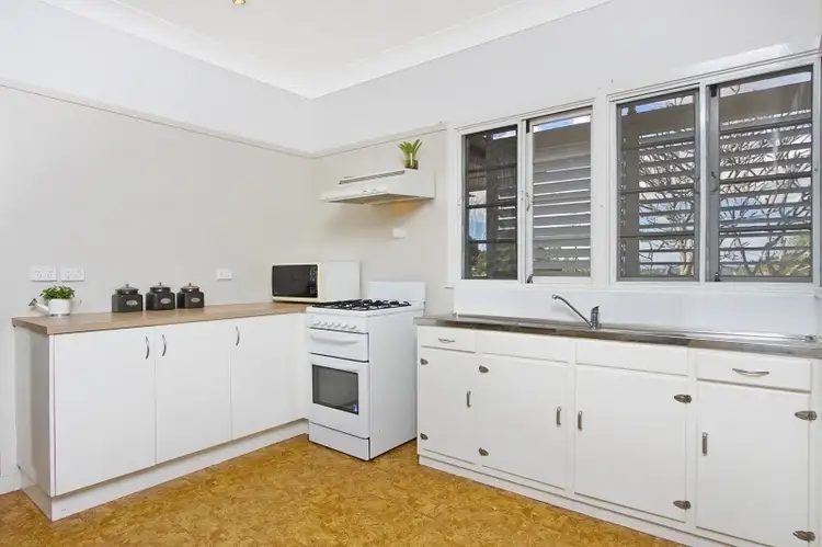 Second view of Homely house listing, 579 D'Arcy Road, Carina QLD 4152