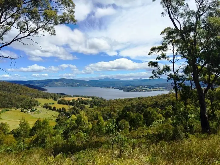 111 Rocky Bay Road, Deep Bay TAS 7112