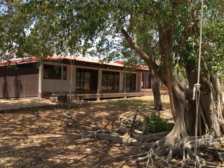 194 Mount Low Parkway, Mount Low QLD 4818