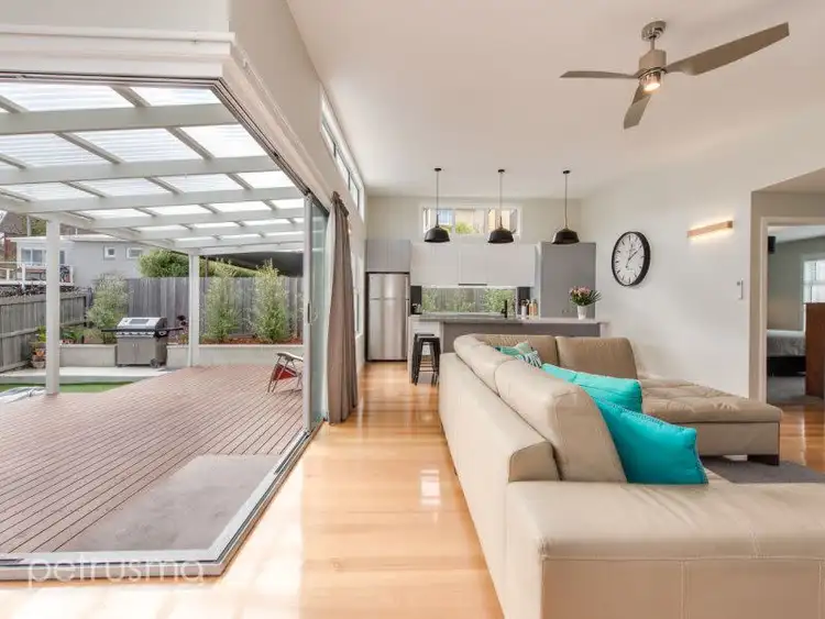 Fourth view of Homely unit listing, 2/8 Milford Street, Lindisfarne TAS 7015