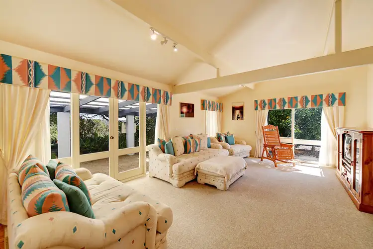 Third view of Homely house listing, 10 Bulga Close, Hornsby Heights NSW 2077