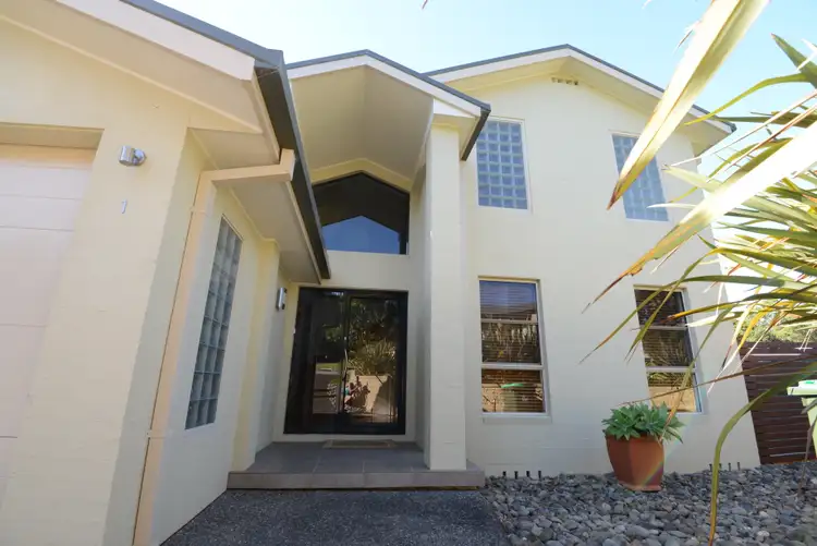 1 Dilberang Close, South West Rocks NSW 2431